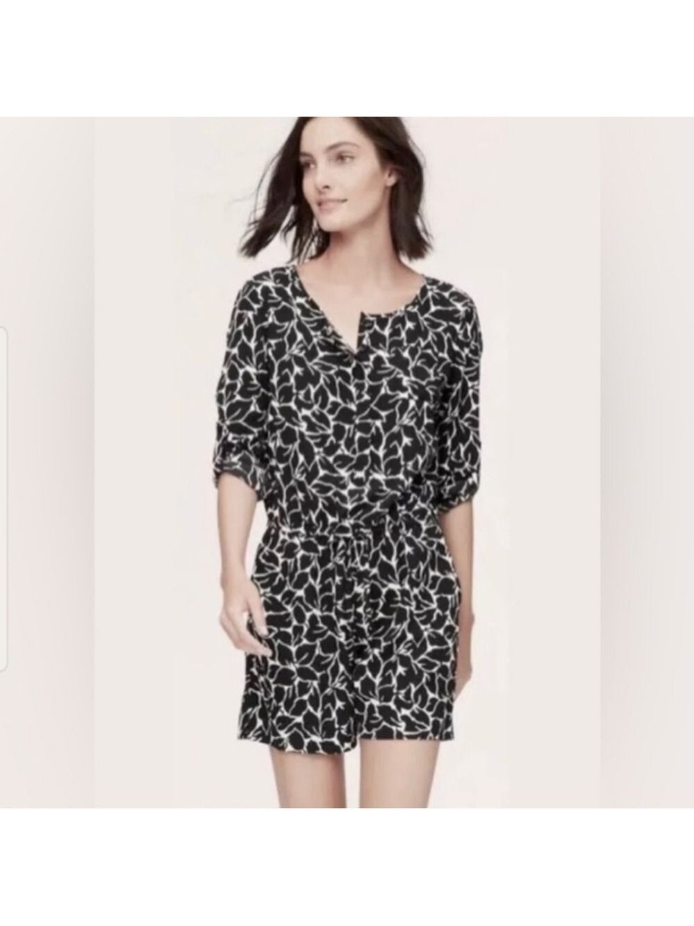 Loft Romper Long Sleeve with Leaf Pattern Sz: 00 NWT Black White Silky Relaxed